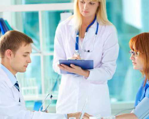 移植第五天屁多尿多乃好孕征兆？医生：并非胚胎着床反应