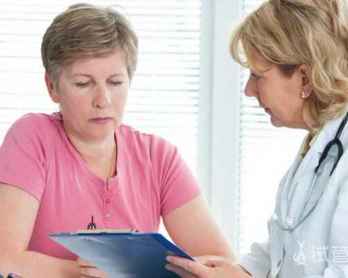 在北京孕妇是先去医院建档还是先在社区领健康手册？