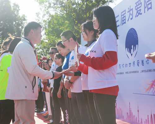 18个卵泡是多囊吗，卵泡质量会高吗