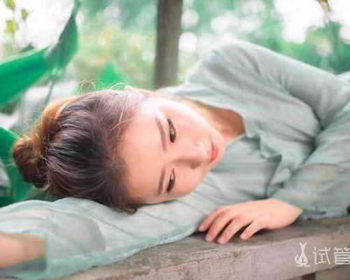 孕期肚子发硬怀男孩是真的吗？